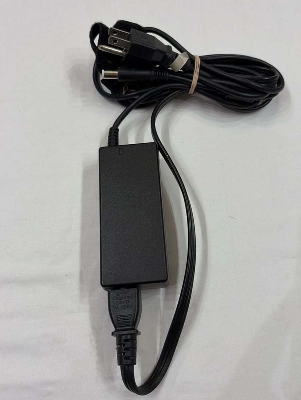Dell 65W AC Adapter Power Supply Model HA65NS5-00 (DP/N 0TJ76K)